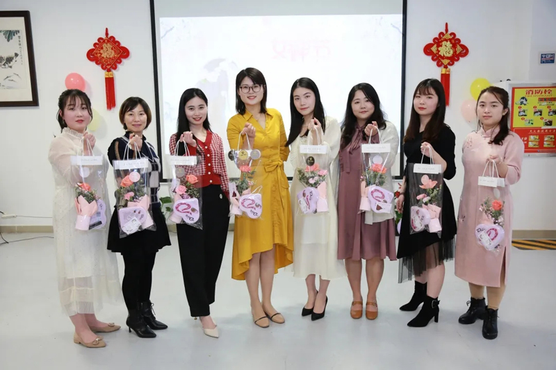 致敬利澳国际注册女神：愿您所期皆所念，所念皆如愿！