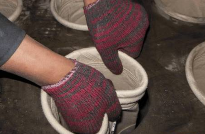 除尘滤袋安装规范，正确安装除尘布袋【图文】