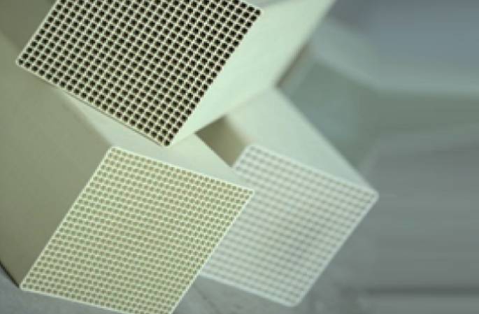 如何评估和提高脱硝催化剂的稳定性和寿命